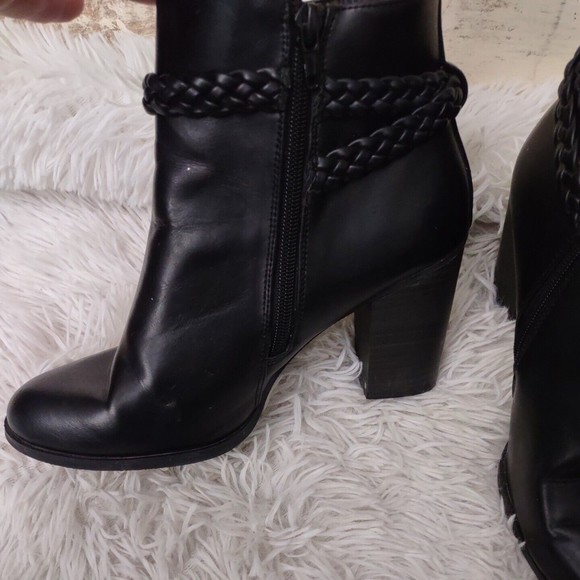 American Eagle Outfitters Black Ankle Boots - Picture 6 of 9